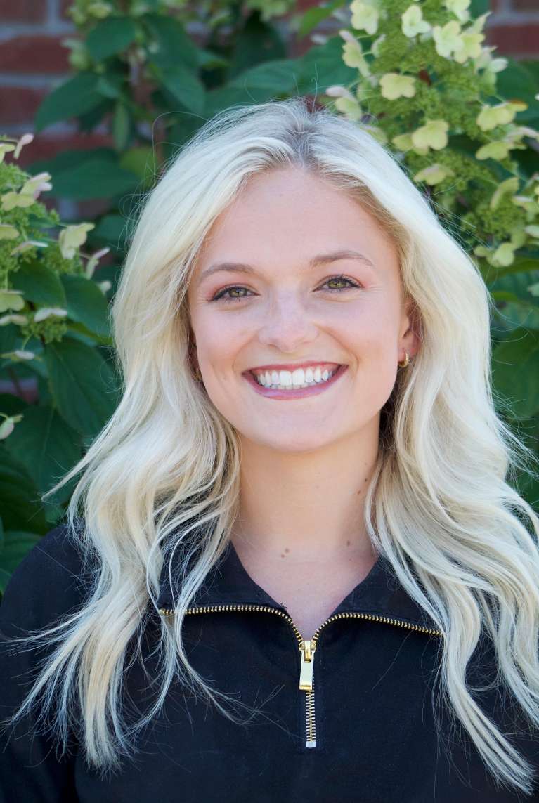 Emma Arnold - Dental Assistant